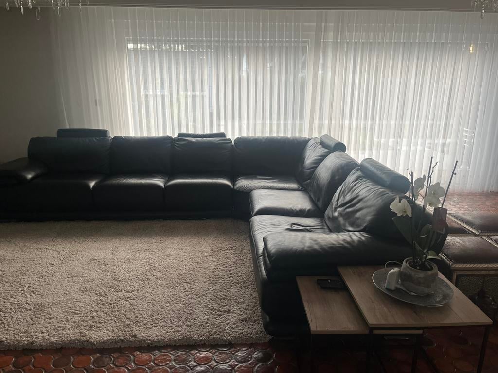 Zwarte lederen zetel van Chateaux d’Ax, Huis en Inrichting, Ophalen, Zo goed als nieuw, Leer