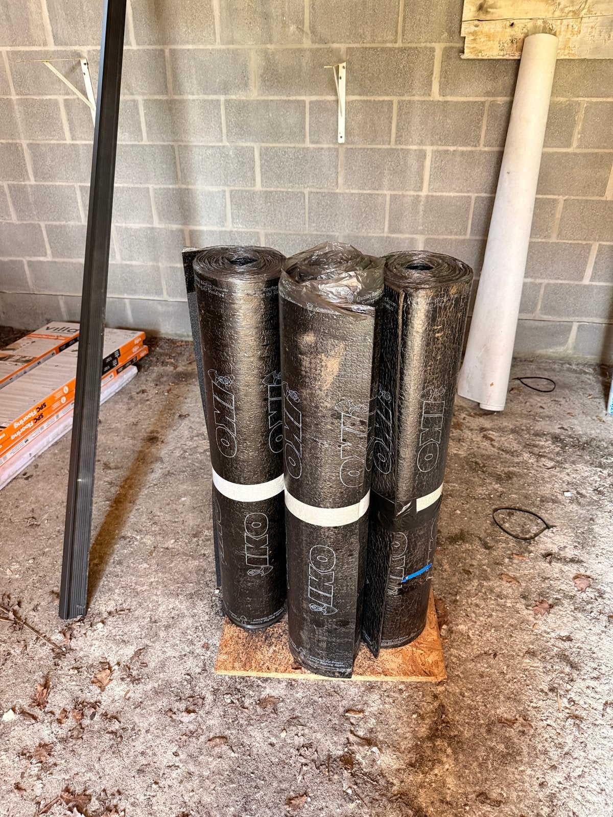roofing, Doe-het-zelf en Bouw, Ophalen, Zo goed als nieuw, Zwart