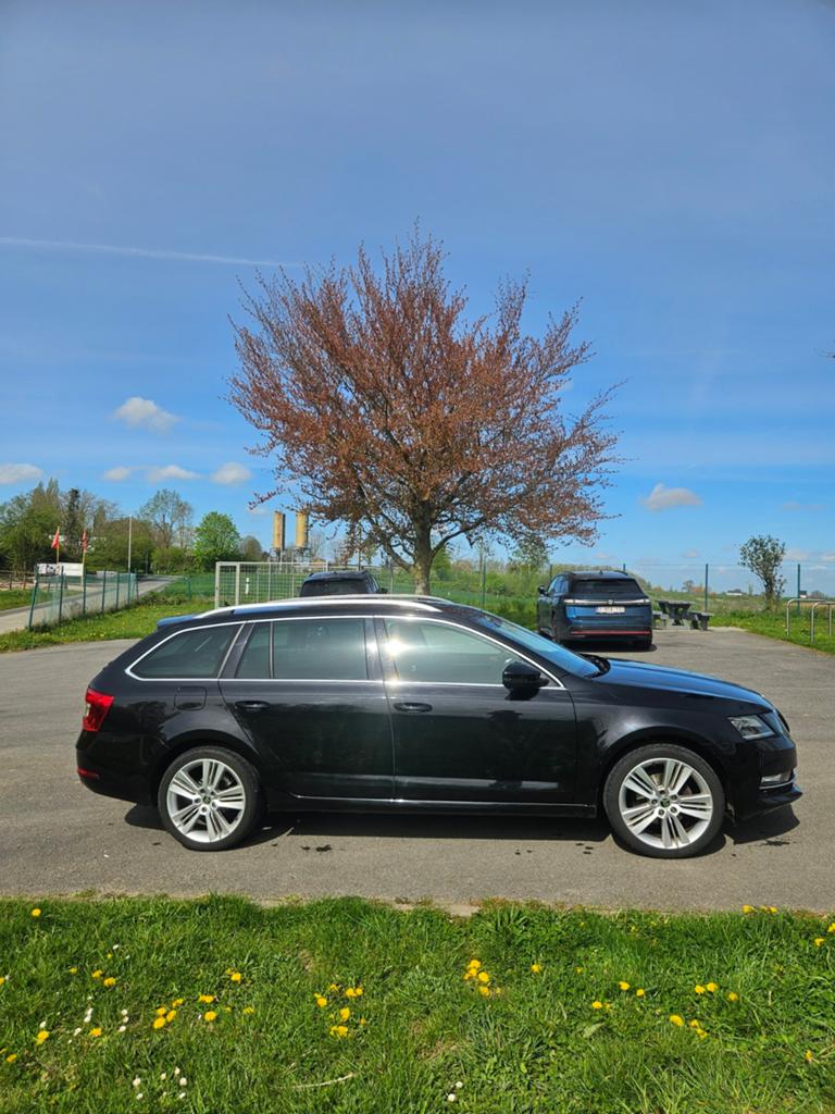 Skoda Octavia: krasvrij, full option, zeer goed onderhouden., Autos, Achat, USB, Particulier, Essence