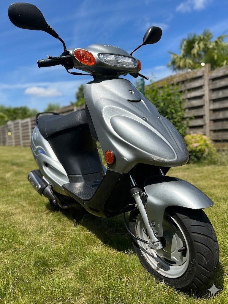 SCOOTER TGB 203 Classe B complet et original, Vélos & Vélomoteurs, Scooters | Marques Autre, 49 cm³, Comme neuf, Classe B (45 km/h)