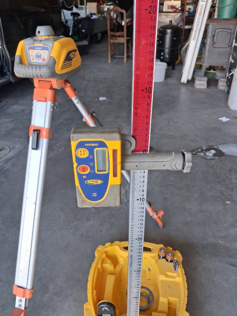 bouwlaser spectra HV 101, Doe-het-zelf en Bouw, Ophalen