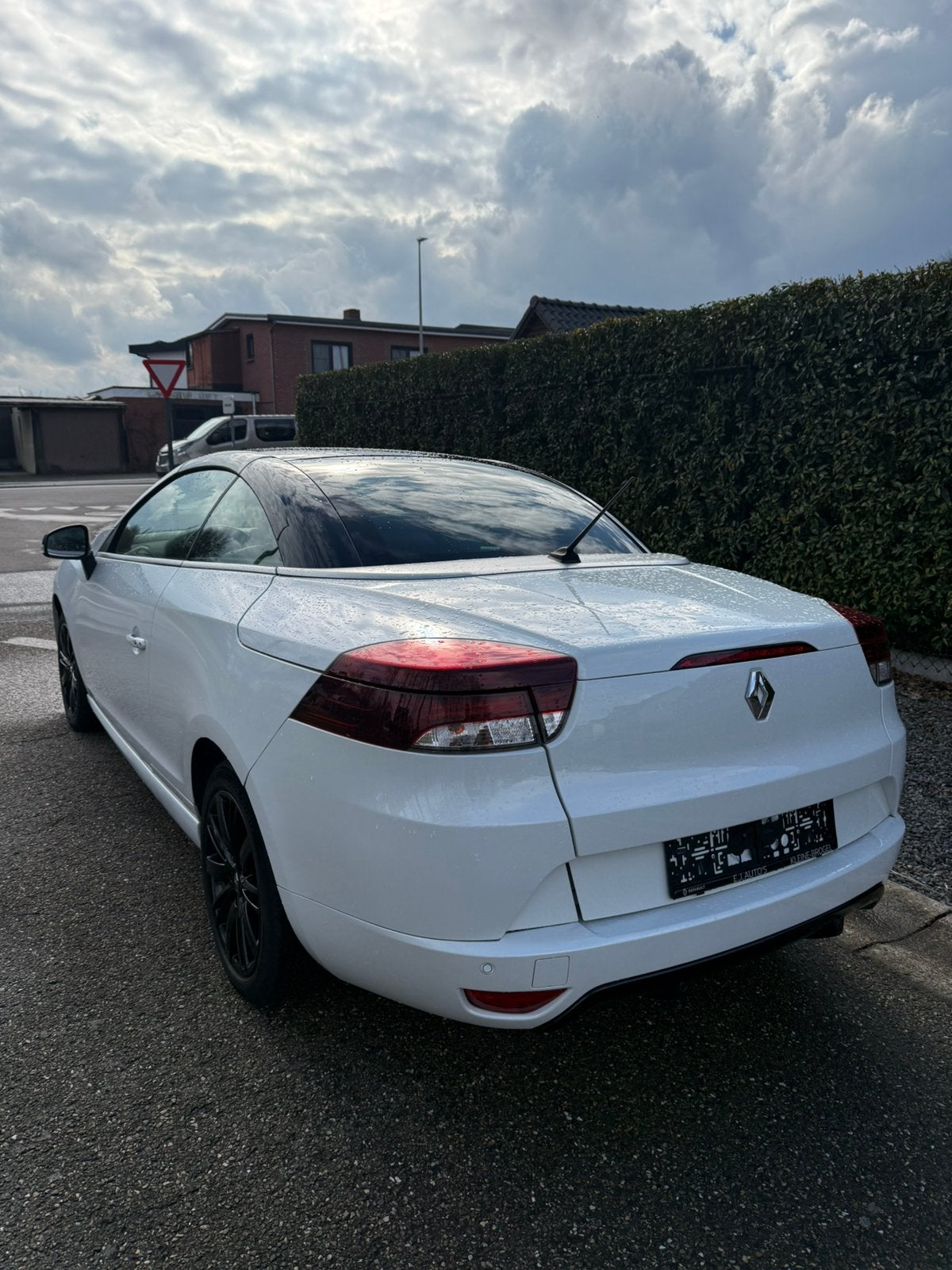 Renault Megane cabrio 1.9DCi Monaco gp 130pk, Auto's, Renault, 4 cilinders, Cabriolet, Wit, Leder