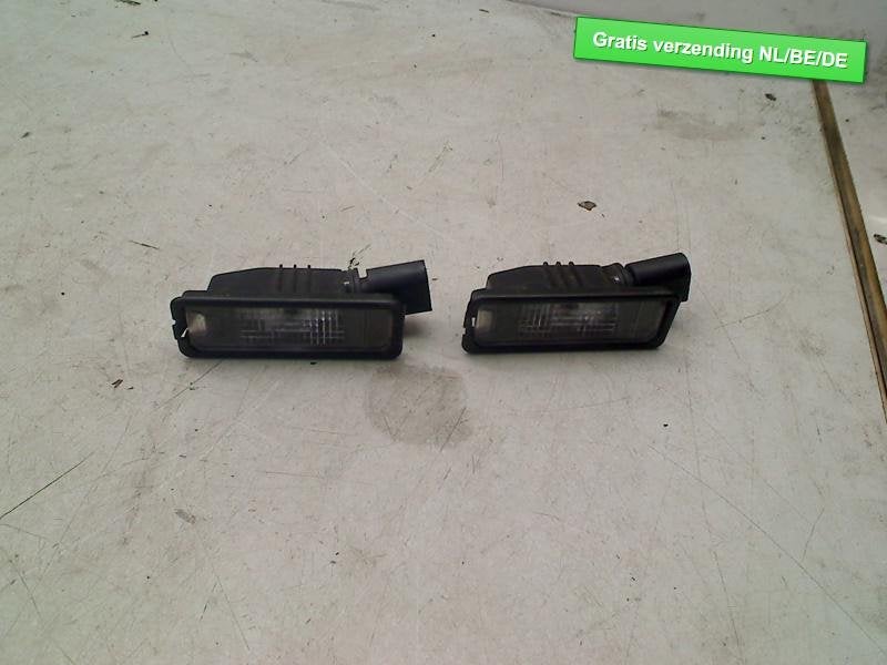 ECLAIRAGE DE PLAQUE Volkswagen Golf VI (5K1) (1K8943021), Volkswagen, Volkswagen AG, Utilisé, Kundenbetreuung@volkswagen.de