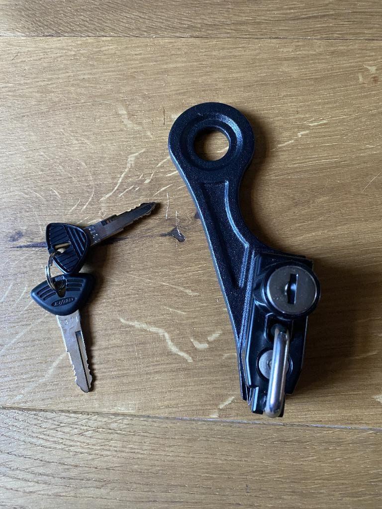 Motone Helmet Lock 2.0 — Triumph — Nieuw, Ophalen of Verzenden, Nieuw