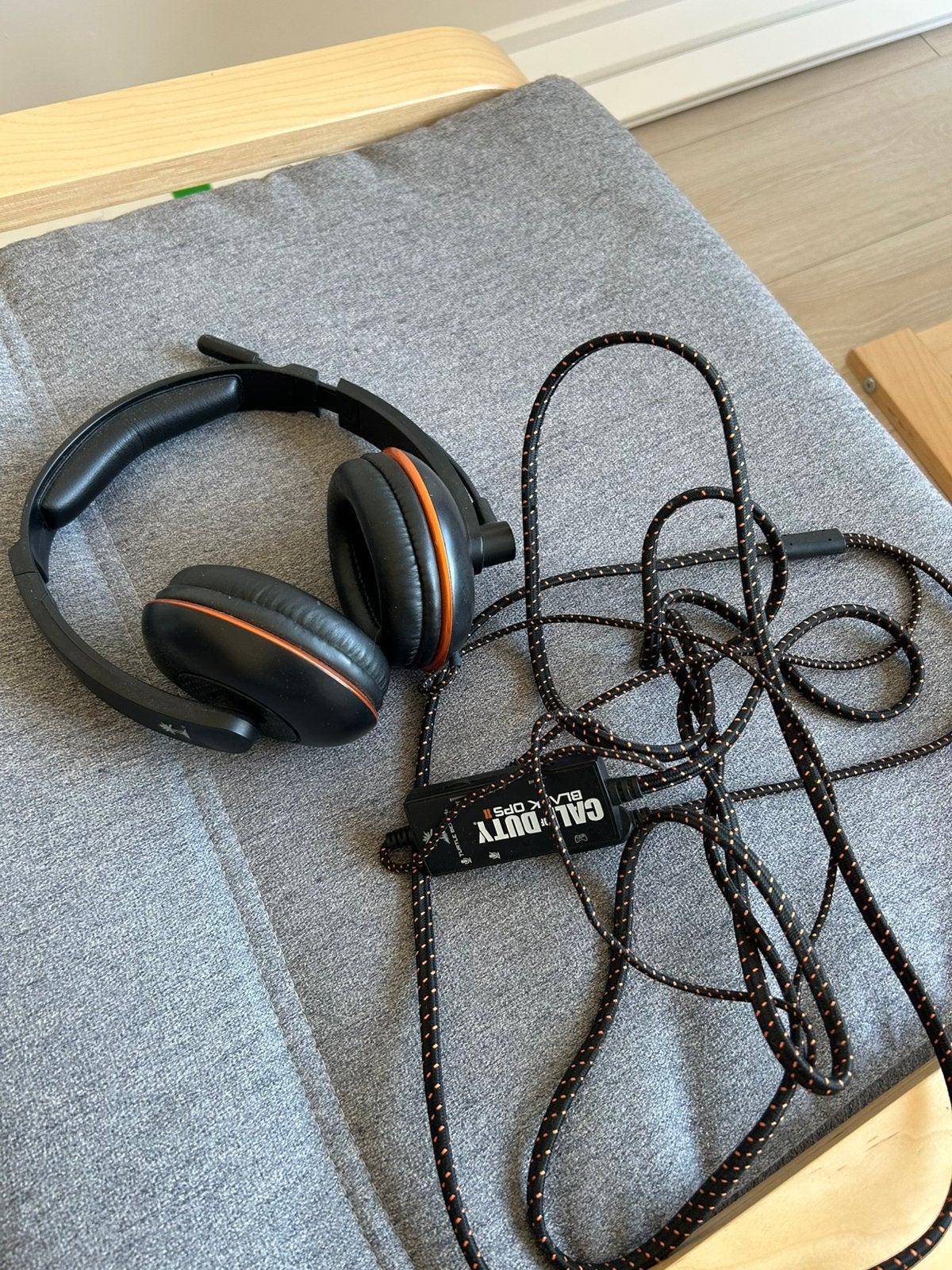 Turtlebeach Black Ops 2 headset, Computers en Software, Ophalen, Zo goed als nieuw