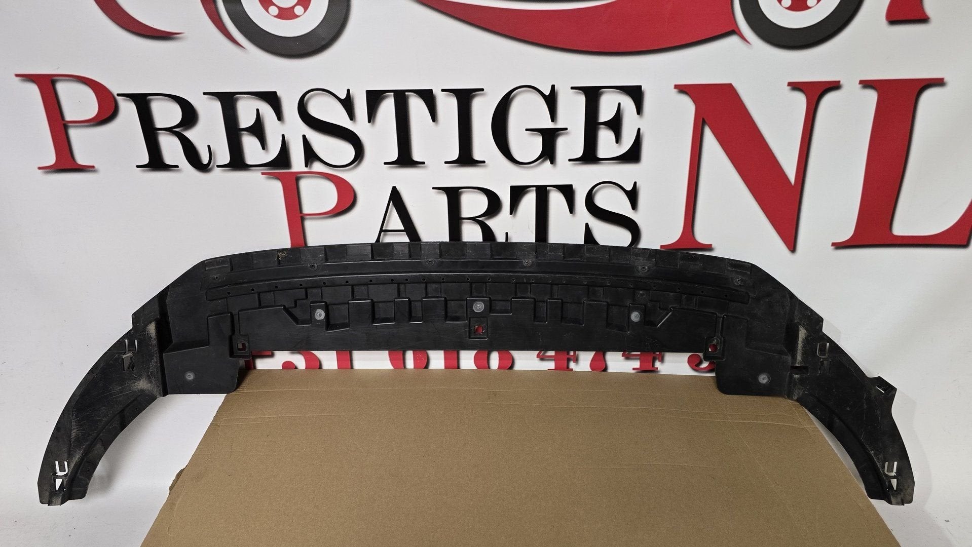 Onderplaat AUDI RS3 8V Facelift Afdekplaat 8V5807233D 8V5 RS, Gebruikt, -, Voor, Ophalen of Verzenden