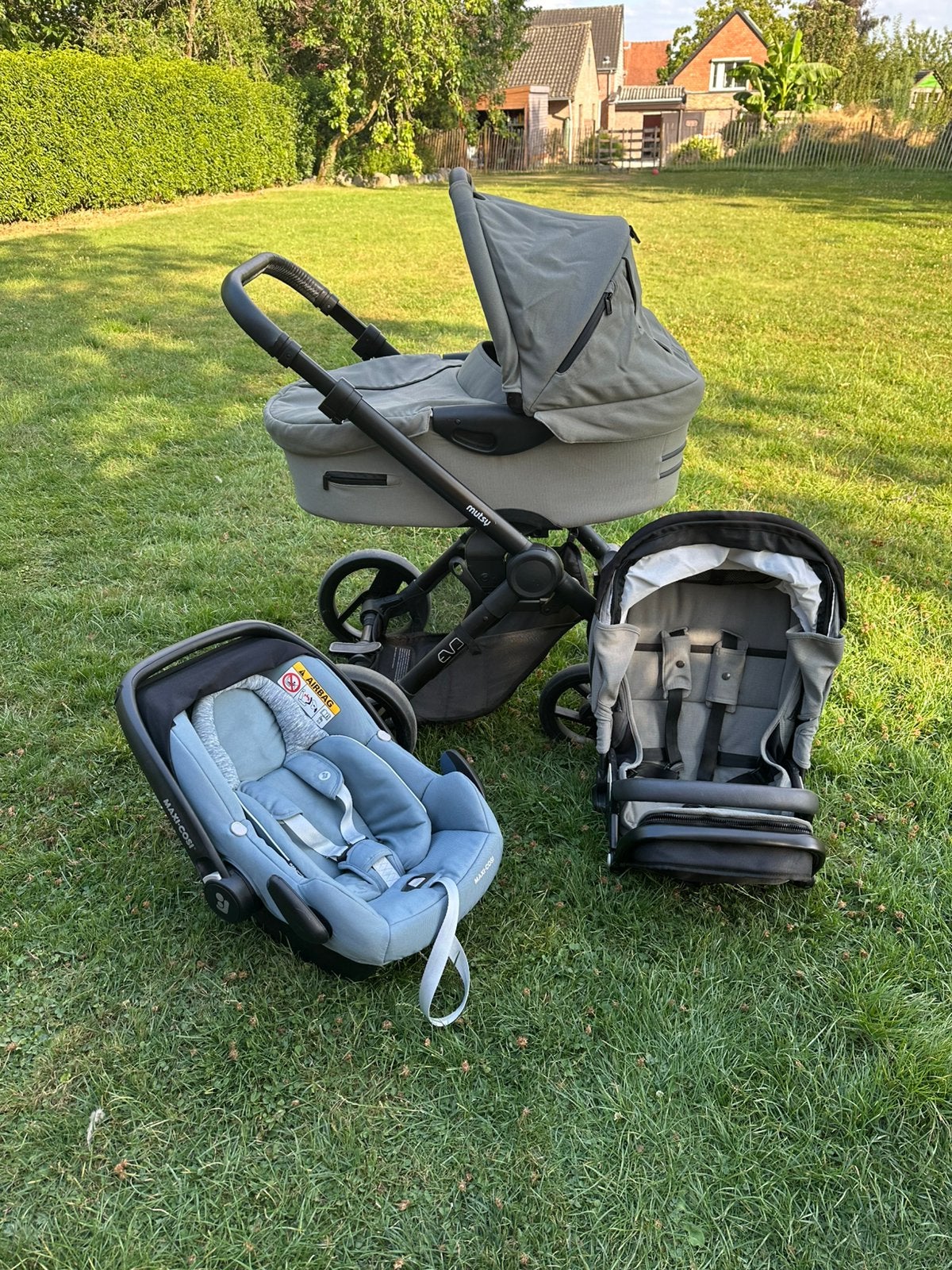 Mutsy EVO 3 in 1 buggy, Kinderen en Baby's, Kinderwagens en Combinaties, Ophalen, Gebruikt, Kinderwagen, Maxi-Cosi