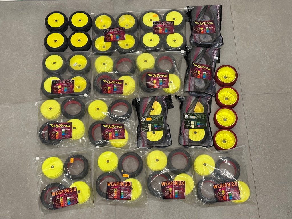 NIEUW! 10 sets van 4 wielen + banden 1/8 6mik Offroad Tires, Ophalen of Verzenden, Nieuw, Schaal 1:8, Auto offroad