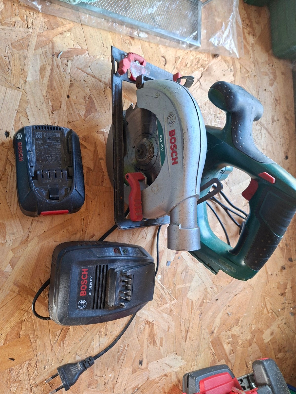 Bosch cirkelzaag 18v met accu, Bricolage & Construction, Outillage | Scies mécaniques, Enlèvement, Scie circulaire