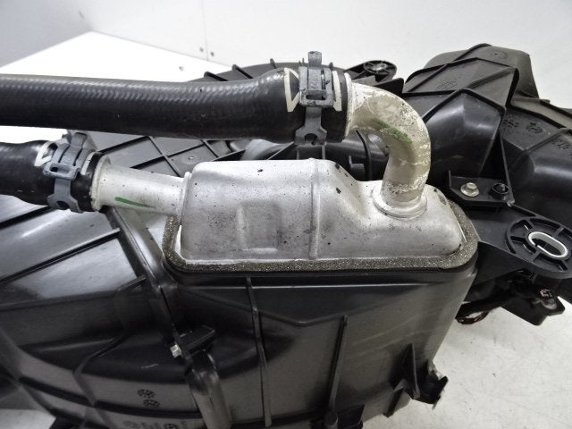RADIATEUR DE CHAUFFAGE Volkswagen Sharan (7N), Volkswagen, Mevr. I. Hauben, Utilisé, Rue de l'Espoir 34 34
4030  GRIVEGNÉE, BE