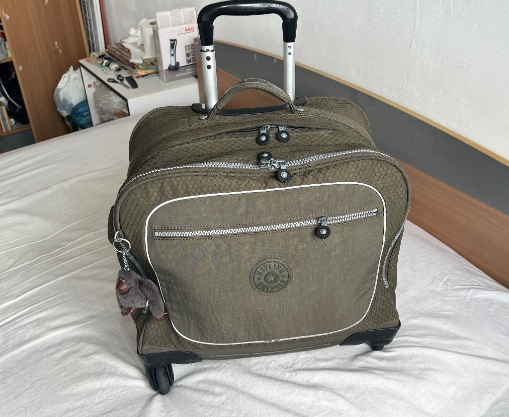 Cartables Kipling à Roulettes trolley., Envoi, Utilisé