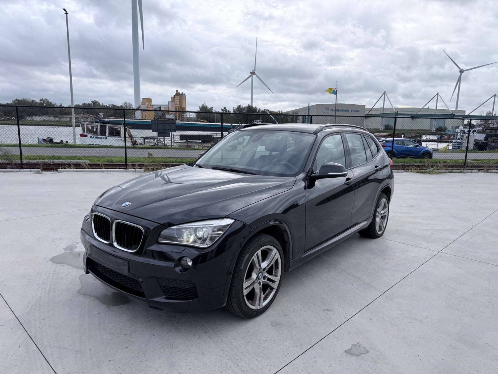 BMW X1 18i M Pakket Benzine Euro 6, X1, Alcantara, Noir, 5 portes