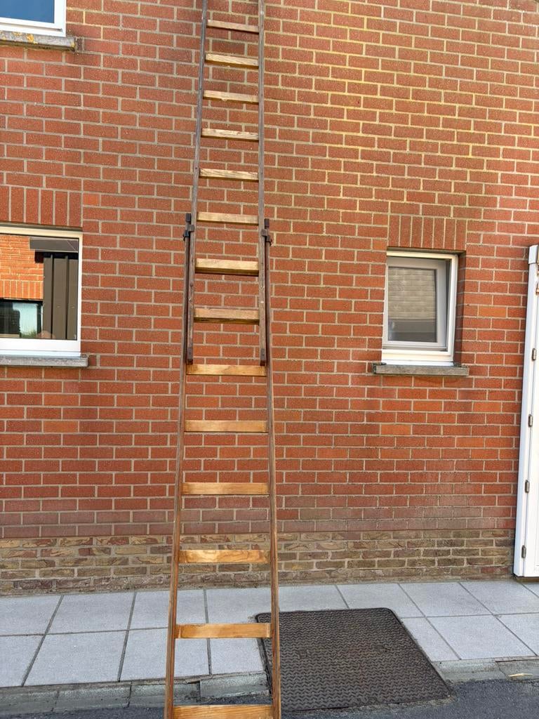 Ladder, Ophalen, Zo goed als nieuw, Ladder