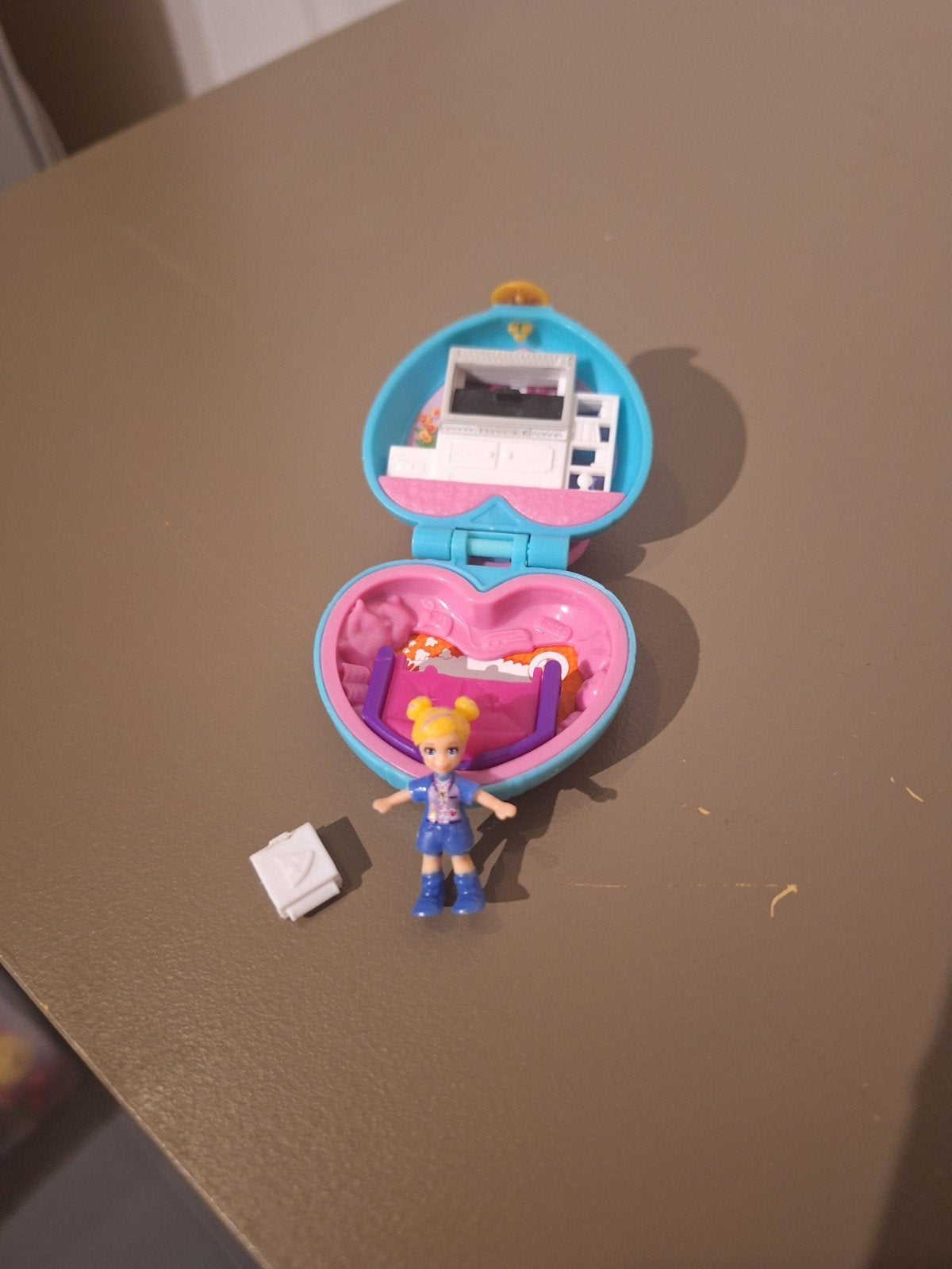 Polly pocket slaapfeestje, Ophalen