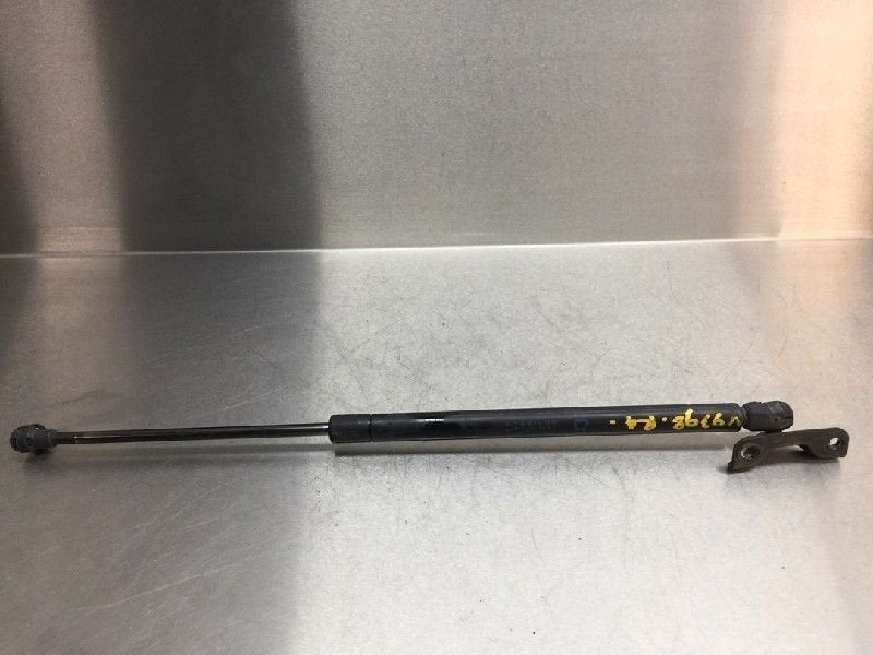 VERIN A GAZ ARRIÈRE DROIT Toyota Corolla (E12), Utilisé, Toyota