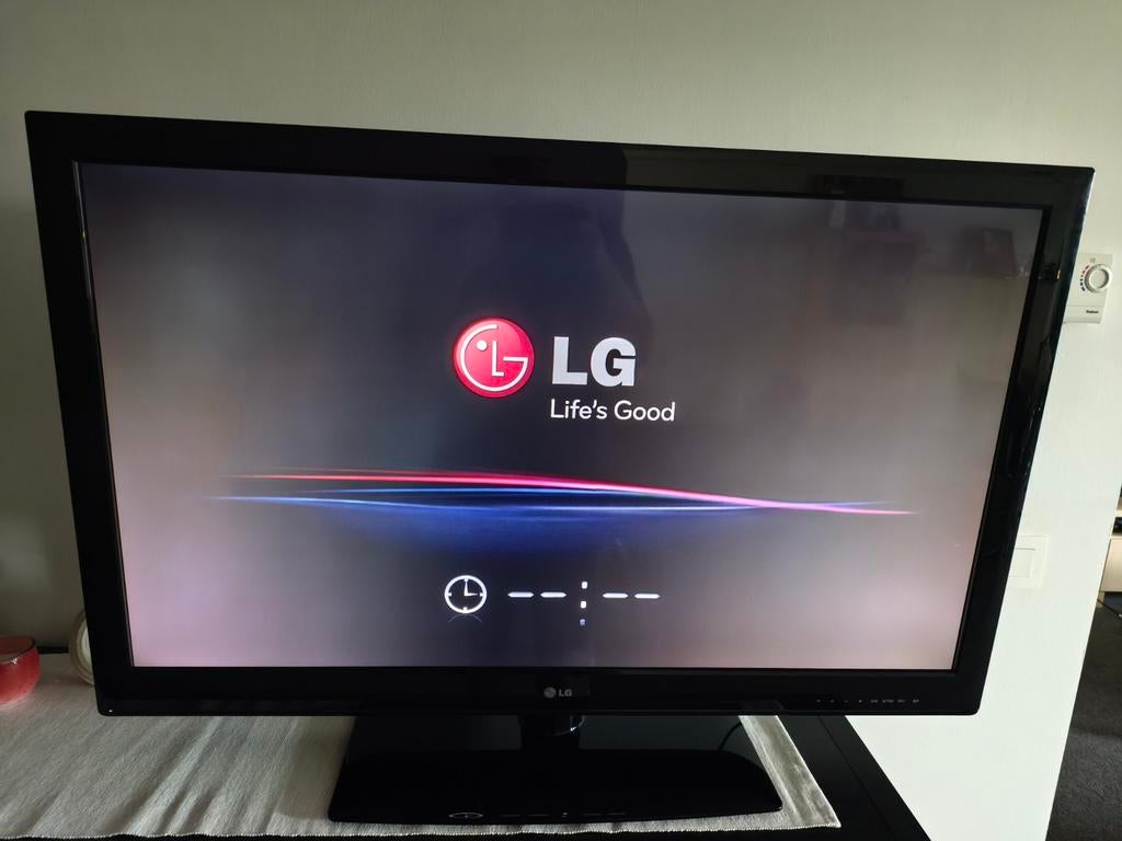 LG tv 42" Direct Led Full HD, Ophalen, LG