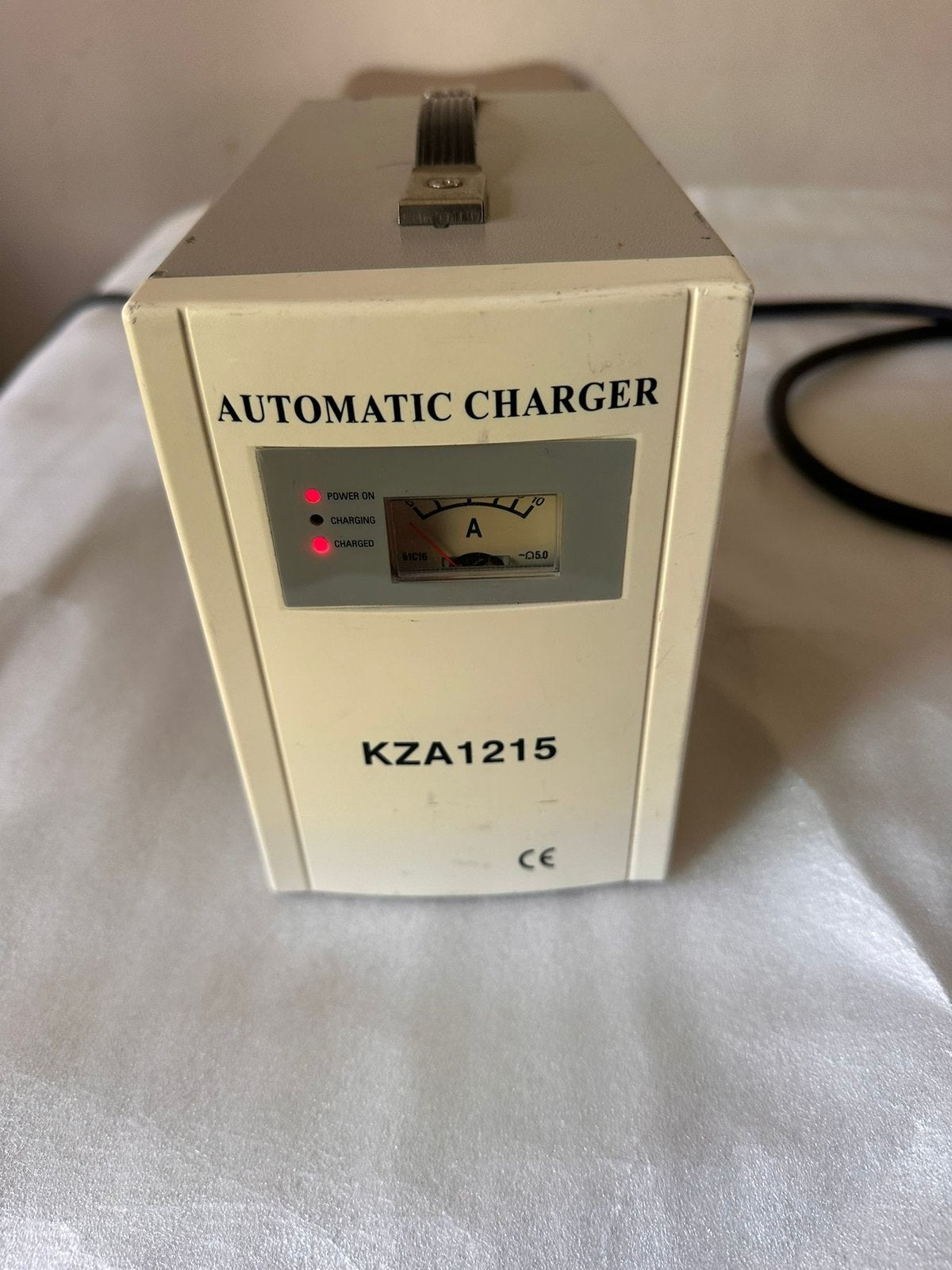 Chargeur automatique KZA1215, avec ampèremètre analogique, Enlèvement ou Envoi, Utilisé