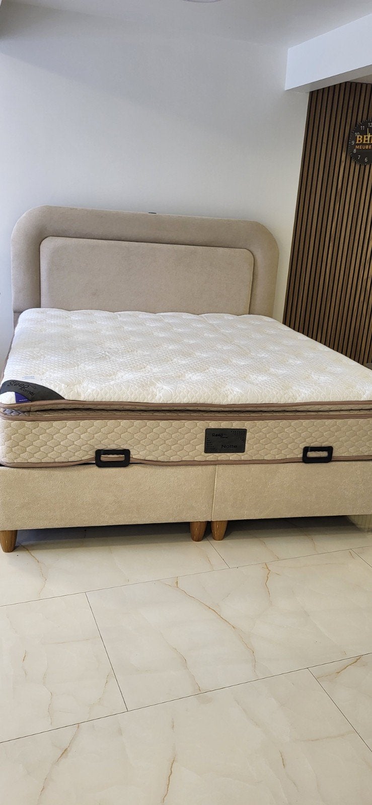 notte set, Huis en Inrichting, Ophalen, Beige