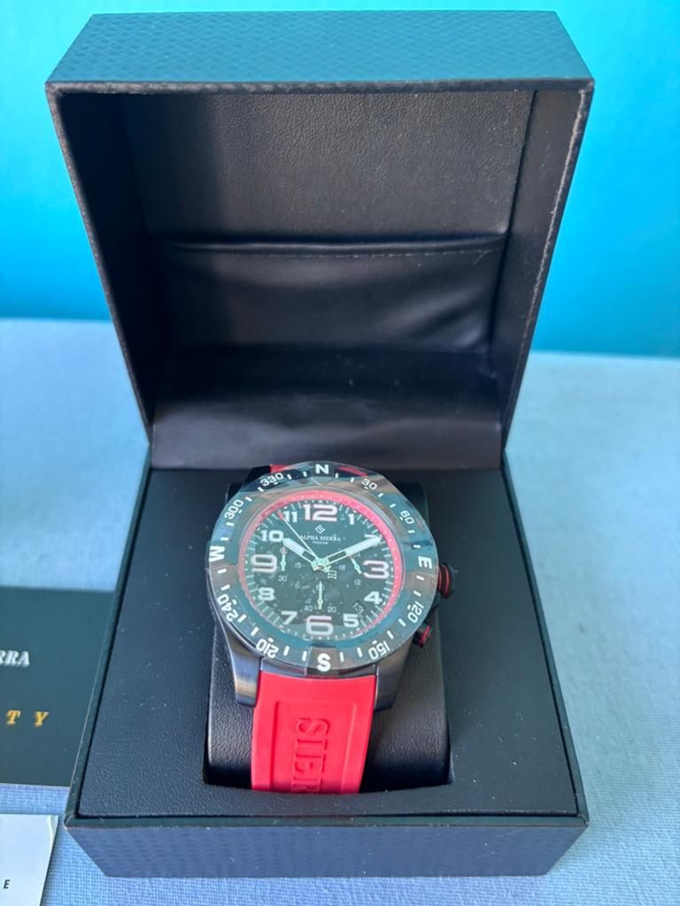 Alpha sierra watches vulcan en hornet met certificaat, Bijoux, Sacs & Beauté, Montres | Hommes, Enlèvement, Neuf, Montre-bracelet