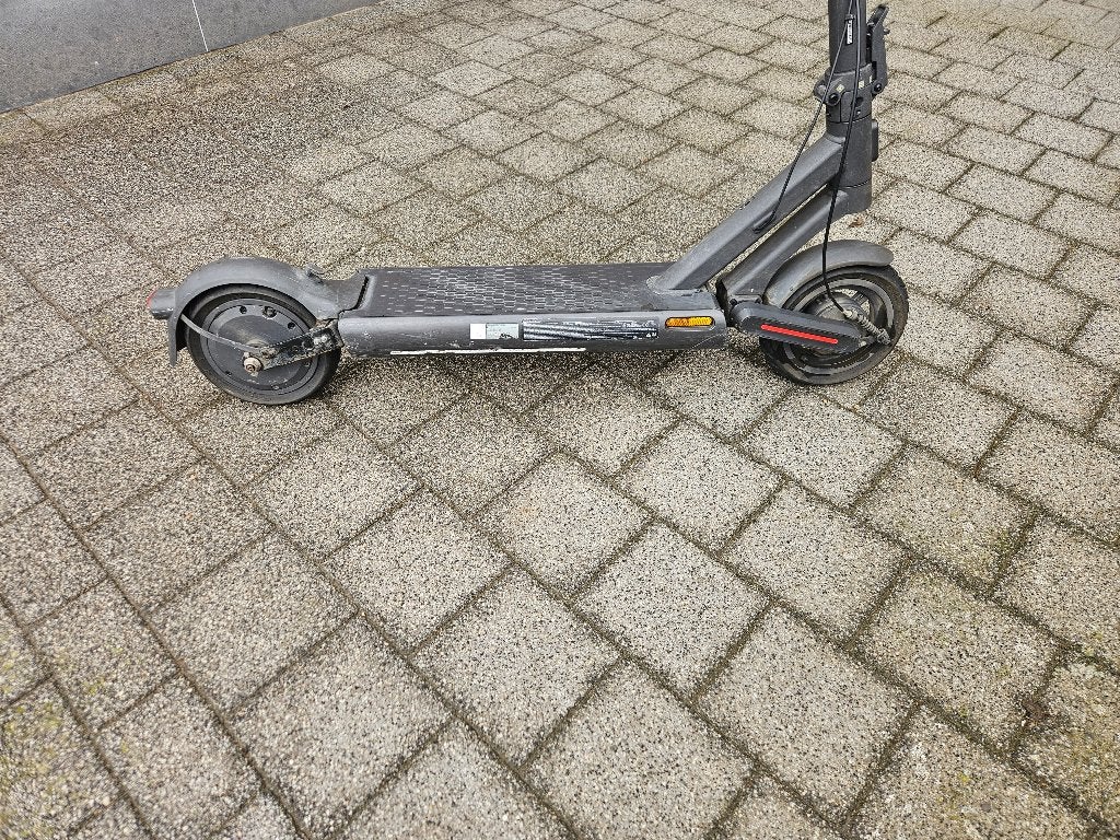 Trottinette electrique navee model s65c, Vélos & Vélomoteurs, Enlèvement