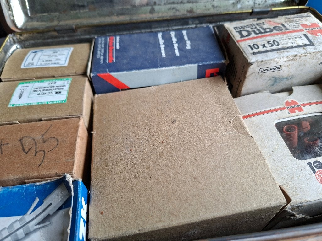 Lot d'outils et de matériaux divers, Enlèvement