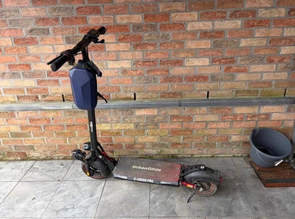 UrbanGilde e-Cross Pro, Fietsen en Brommers, Steps, Ophalen, Zo goed als nieuw