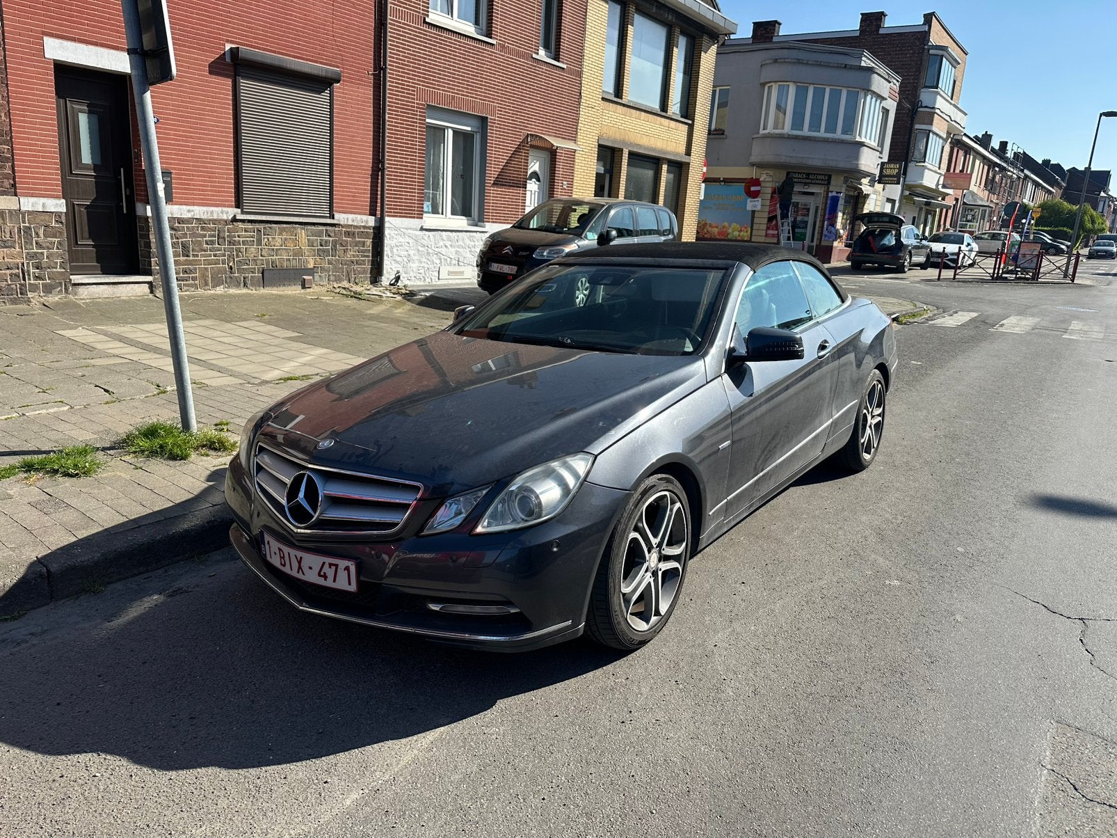 Mercedes E220 cabrio, Enlèvement