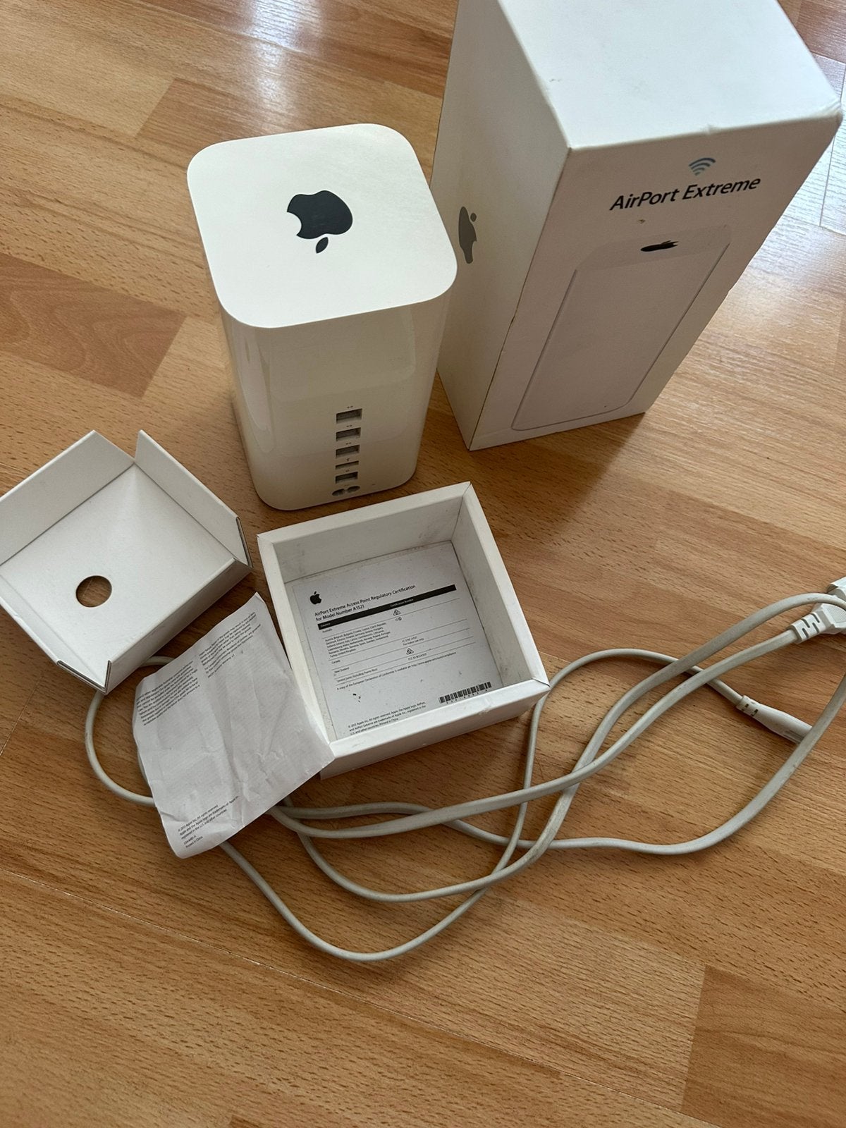 Routeur Apple AirPort Extreme A1521 (version américaine), Enlèvement ou Envoi, Comme neuf, Routeur