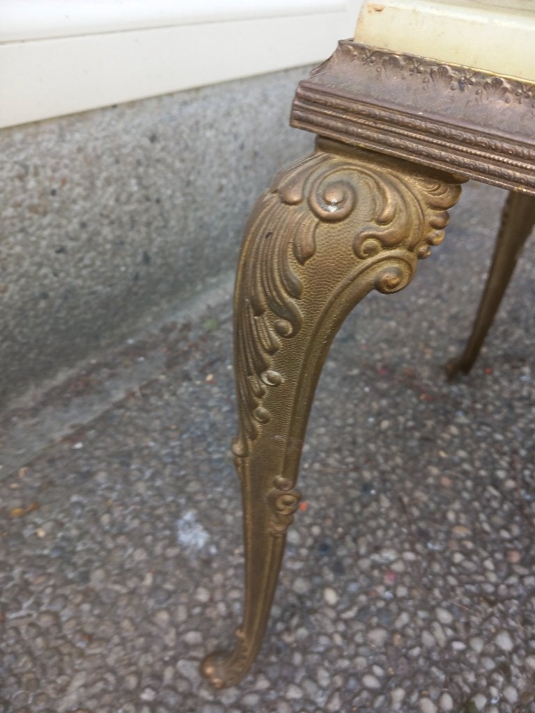 bijzettafel onynx, Ophalen
