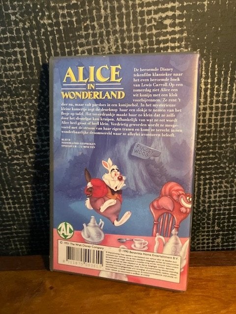 VHS CASSETTE ALICE IN WONDERLAND ZEER GOEDE STAAT.IN HET NL, Cd's en Dvd's, VHS | Film, Kinderfilm, Zo goed als nieuw, VHS, Ophalen of Verzenden