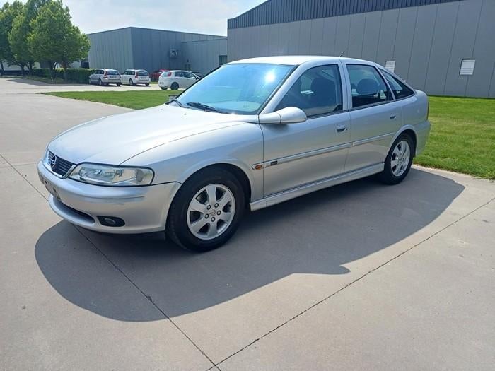 opel vectra 1.6i benzine 104dkm+carpass eerste eigenaar, Auto's, Opel, Particulier, Vectra, Airbags, Airconditioning, Centrale vergrendeling