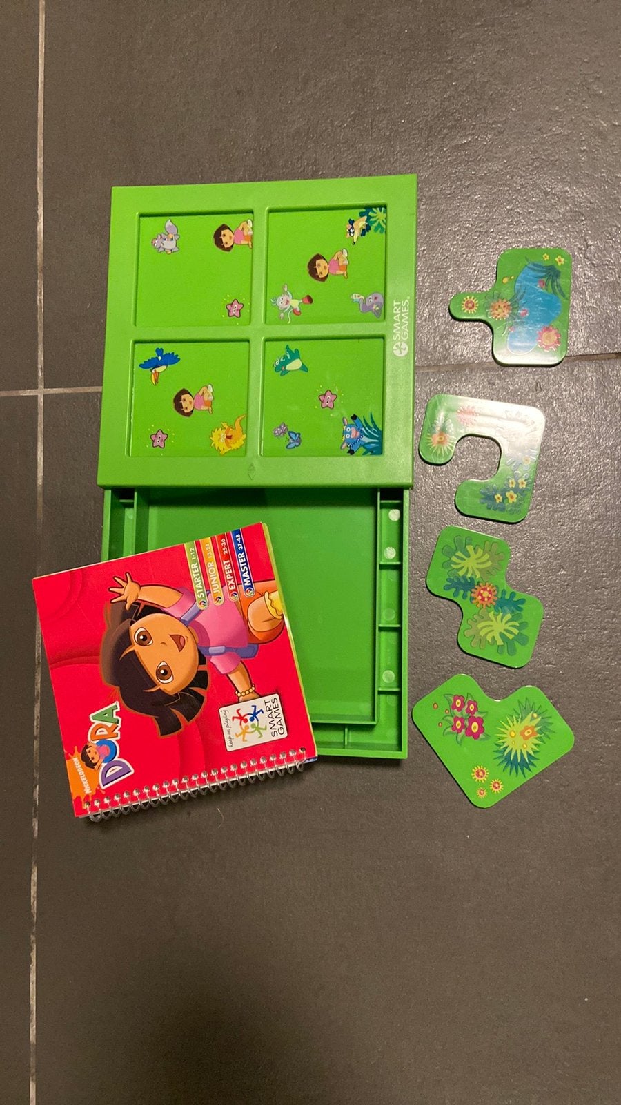 Smartgames Dora zoekt haar vriendjes, Ophalen of Verzenden, Zo goed als nieuw