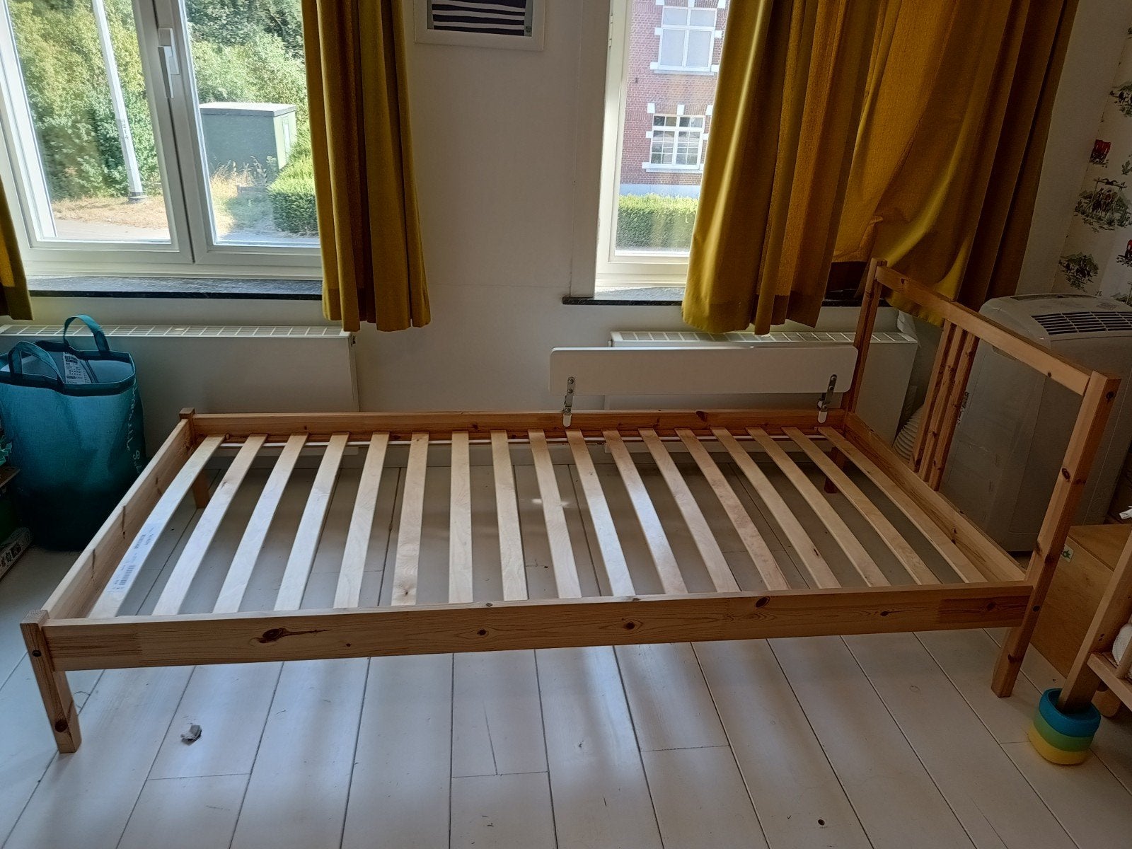 Ikea bed 90 x 200, prima staat, incl. lattenbodem, Huis en Inrichting, Ophalen