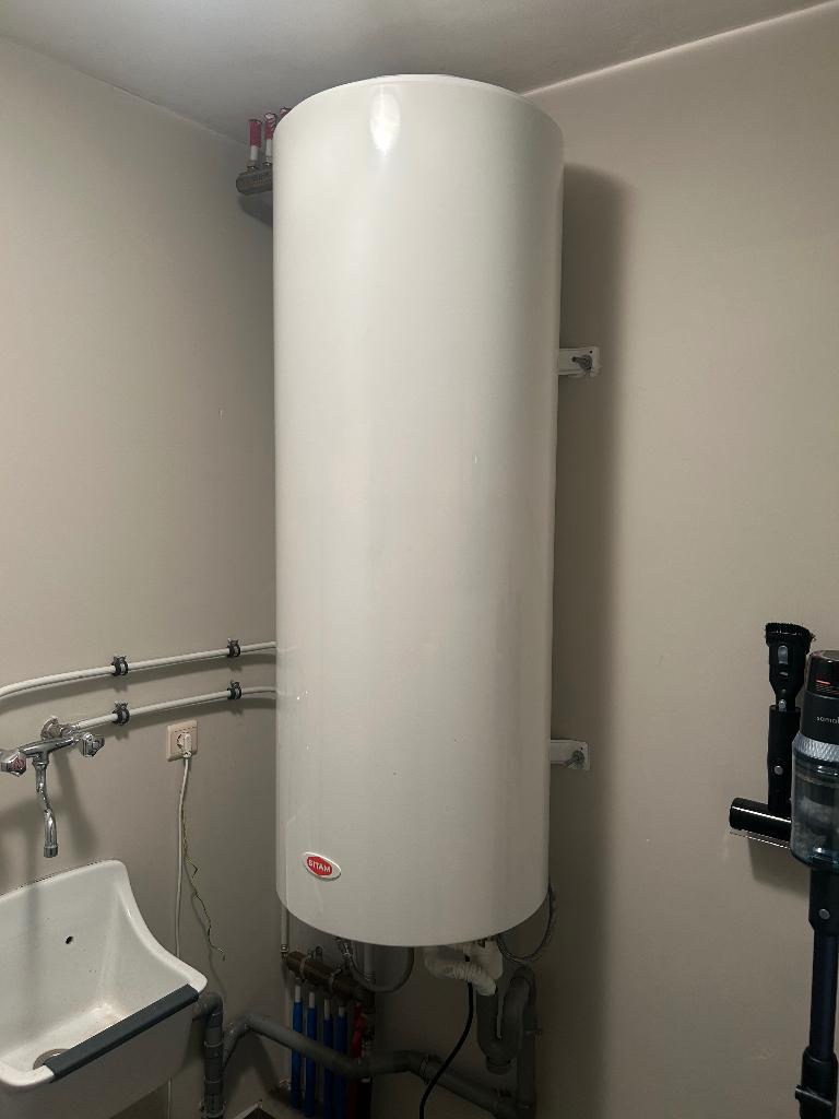 Boiler elektrisch 200 l, Ophalen, Zo goed als nieuw, Boiler