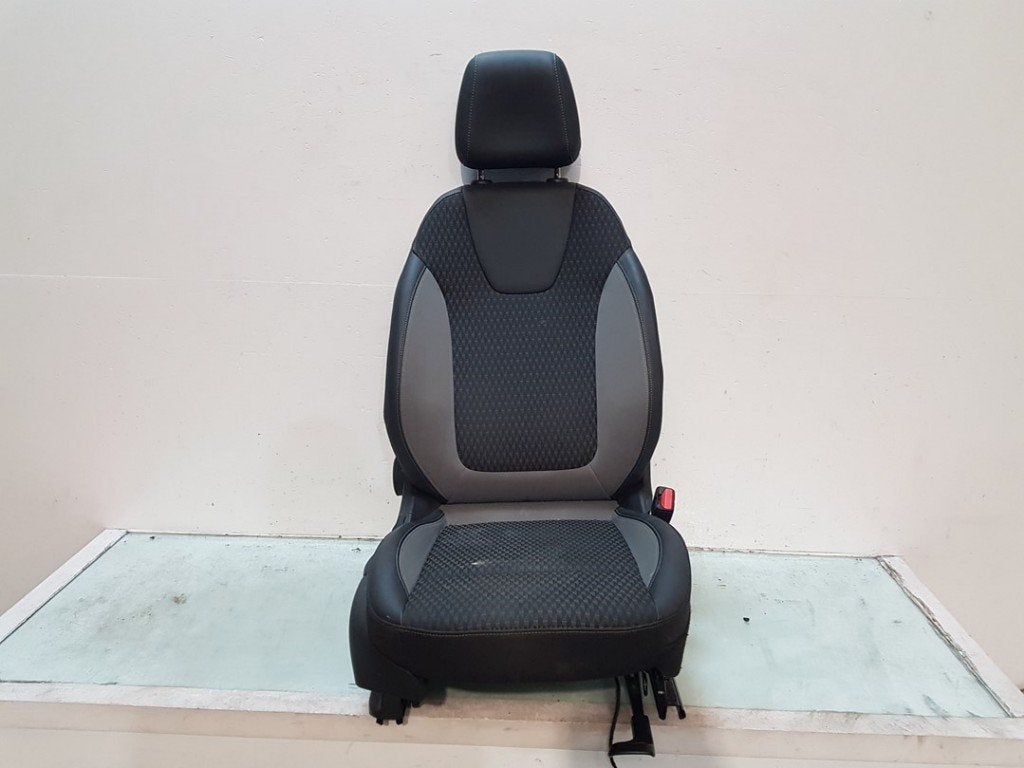 SIEGE AVANT DROIT ( PASSAGER ) Opel Crossland (X), Autos : Pièces & Accessoires, Utilisé, Opel