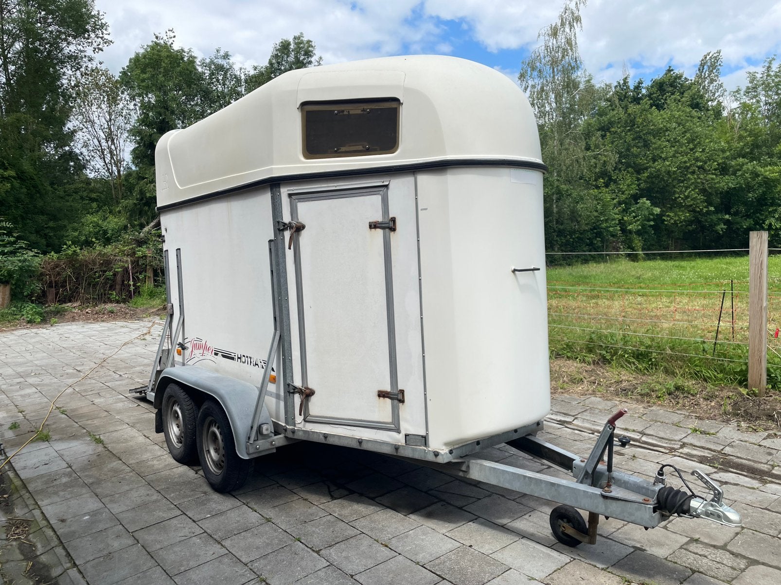 Nette 2- paardstrailer Hotra, Dieren en Toebehoren, Ophalen, Zo goed als nieuw