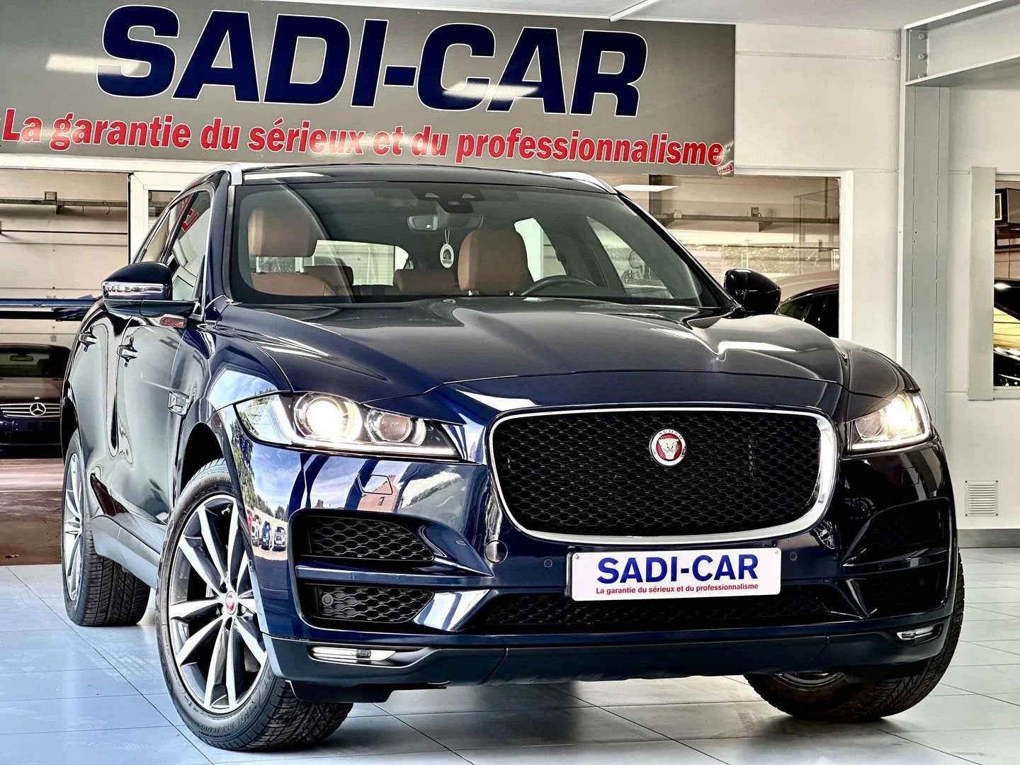 Jaguar F-Pace 3.0 D 300cv V6 AWD - PORTOFOLIO - FULL OPT., Autos, Cuir, Achat, Euro 6, Entreprise