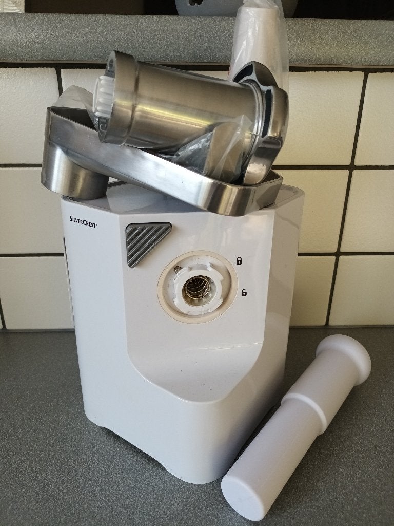 Vleesmolen apparaat, Ophalen