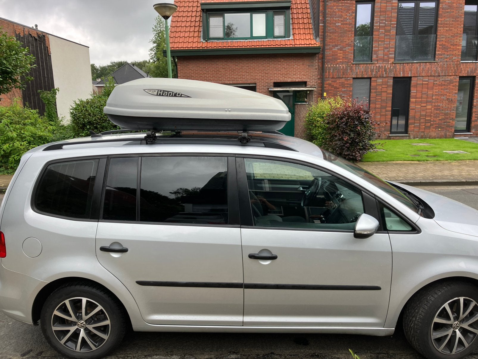 Dakkoffer 350 liter TE HUUR met universele dakdragers, Auto diversen, Dakkoffers, Ophalen, Zo goed als nieuw
