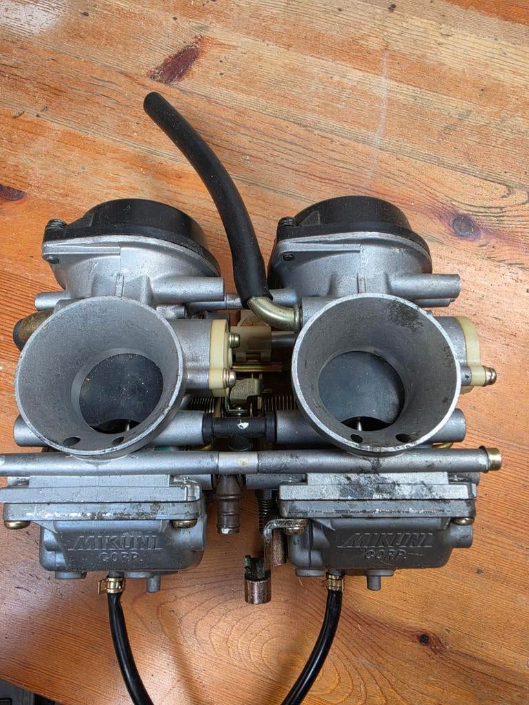 Carburateur mikuni bst38, Motoren