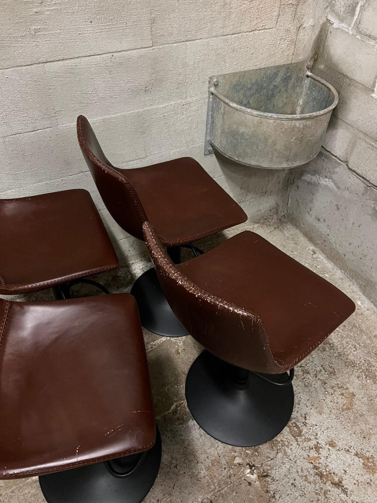 3 chaises de bar en cuir, Maison & Meubles, Trois, Brun, Enlèvement, Utilisé
