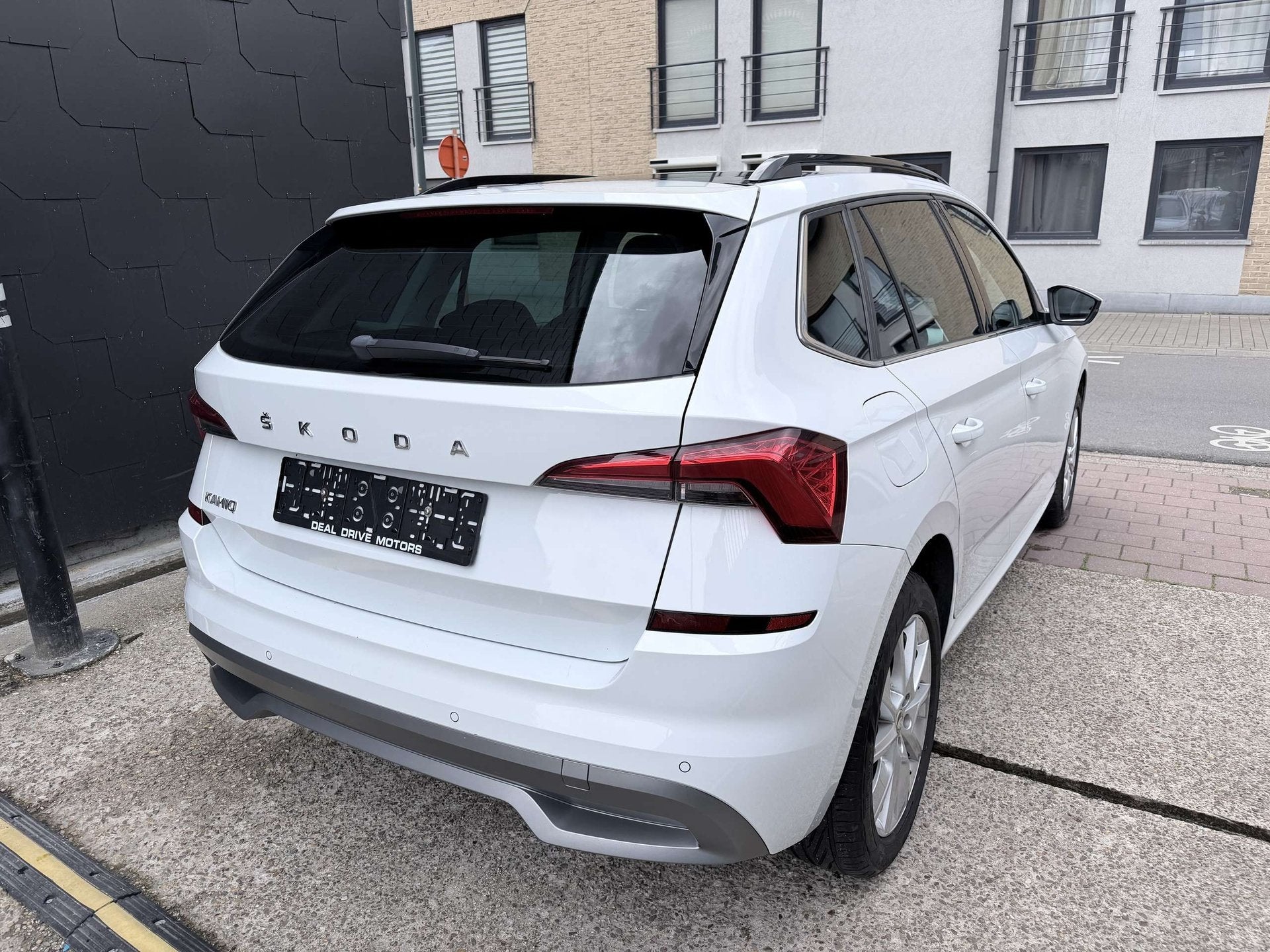 Skoda Kamiq PANO | CARPLAY | DIGITAAL DASH | ZETELVERWARMING, Autos, Skoda, Achat, Euro 6, Entreprise, Entretenue par le concessionnaire