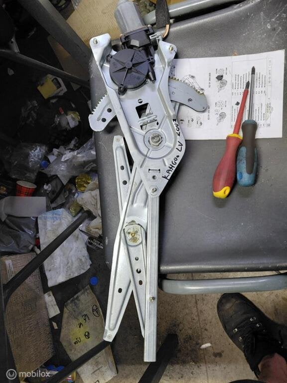 Raammechanisme linksvoor renault kangoo'97-'08) 8200188553, Gebruikt, Renault, Ophalen of Verzenden, Renault