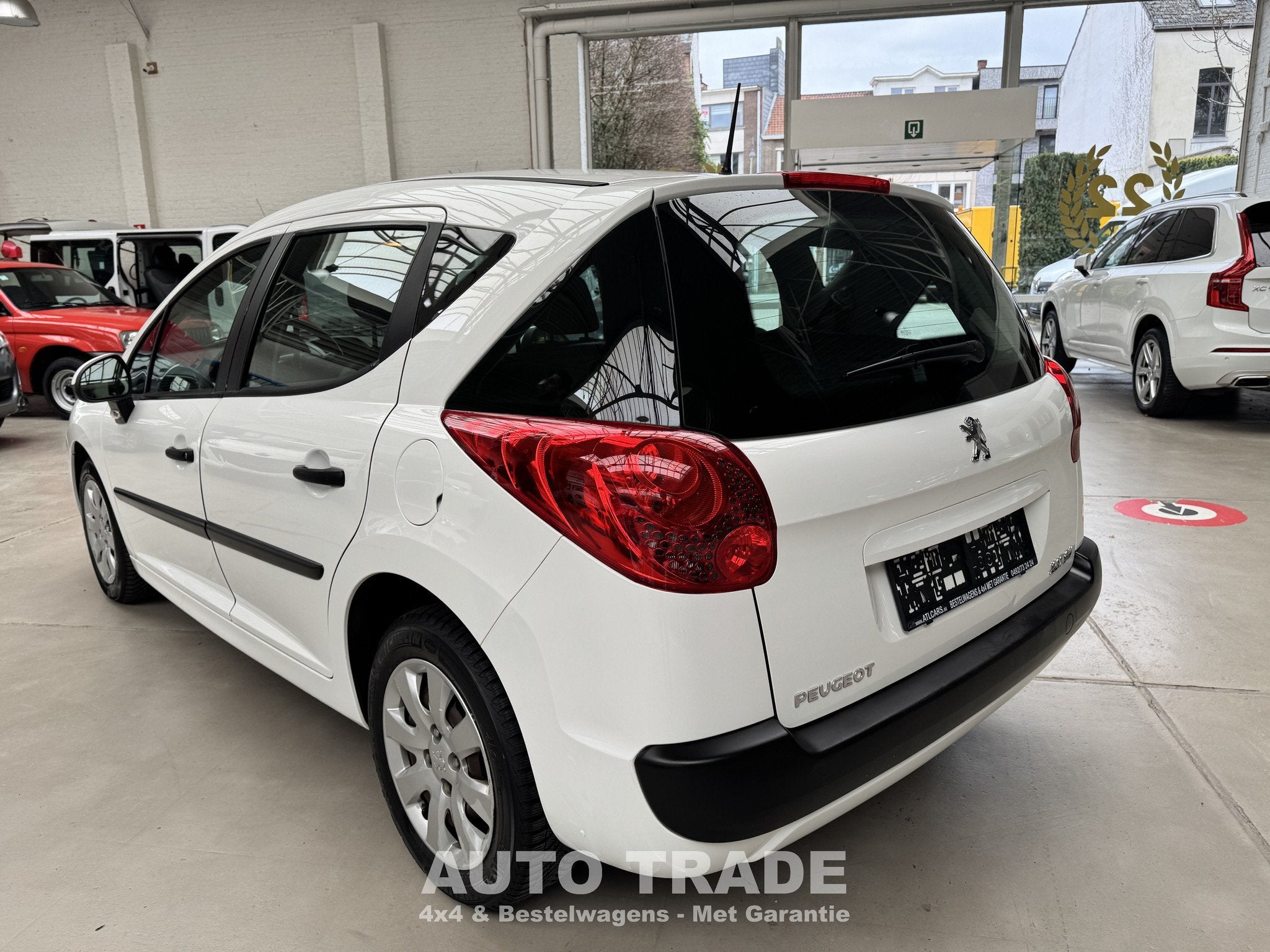 Peugeot 207 Stationwagen | 162.000km | Airco | Ex overheid, Voorwielaandrijving, Stof, Gebruikt, Zwart