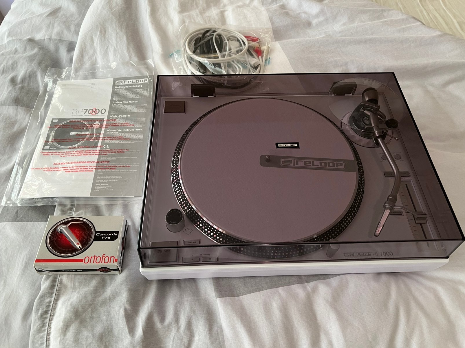 Zeldzaam Limited edition WIT RP 7000 reloop, Audio, Tv en Foto, Platenspelers, Ophalen, Nieuw