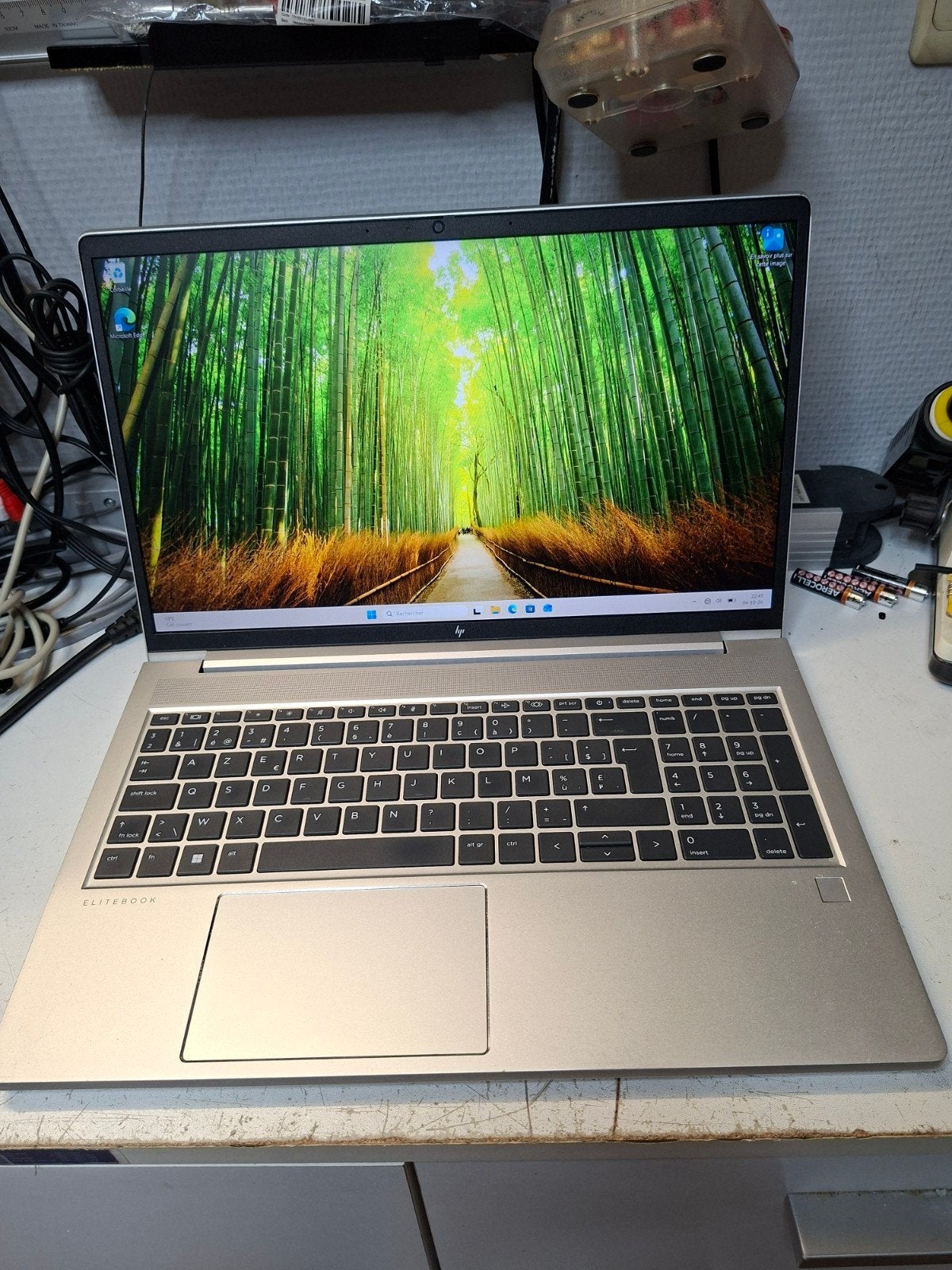 HP EliteBook 650 G9 i5 12e Gen SSD NVMe Windows 11 pro
Proce, Enlèvement, SSD