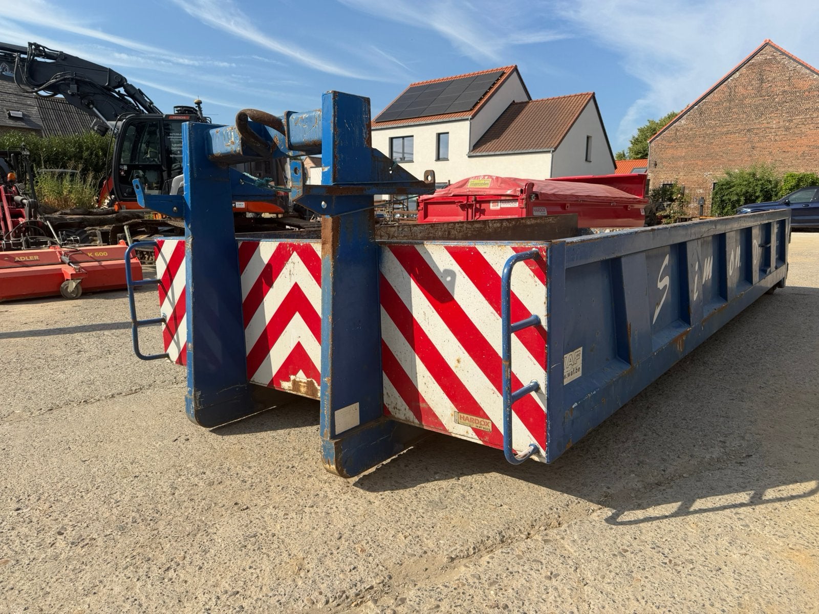 Container full hardox, Ophalen