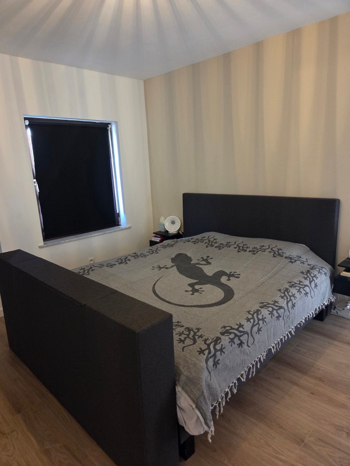 Boxspring met tv lift, Ophalen