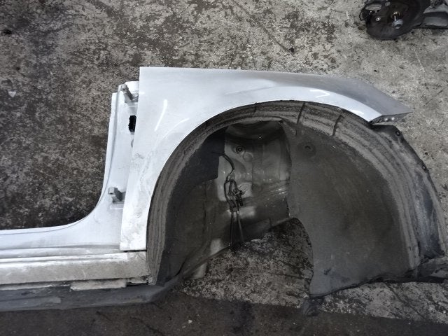 PARE BOUE AVANT DROIT Audi A1 Sportback (8XA / 8XF), Utilisé, Droite, Audi, Garde-boue
