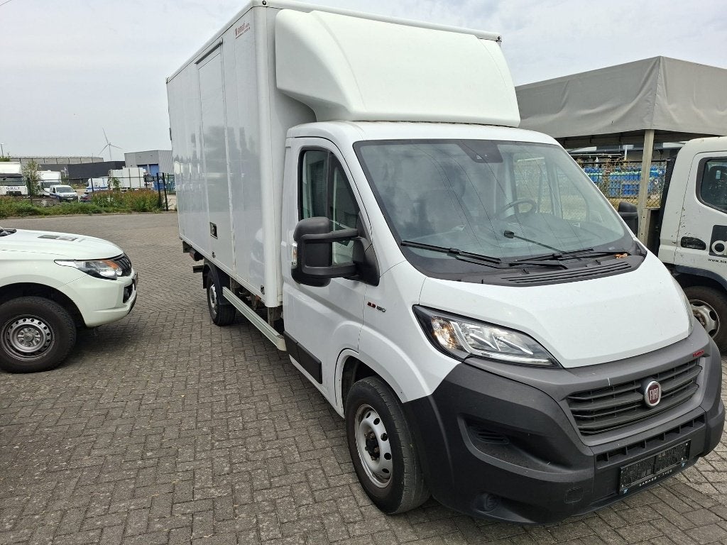 Fiat Ducato Maxi meubelbak met laadklep slechts 26.156 km, Autos, Achat, Entreprise, 3 places, Automatique